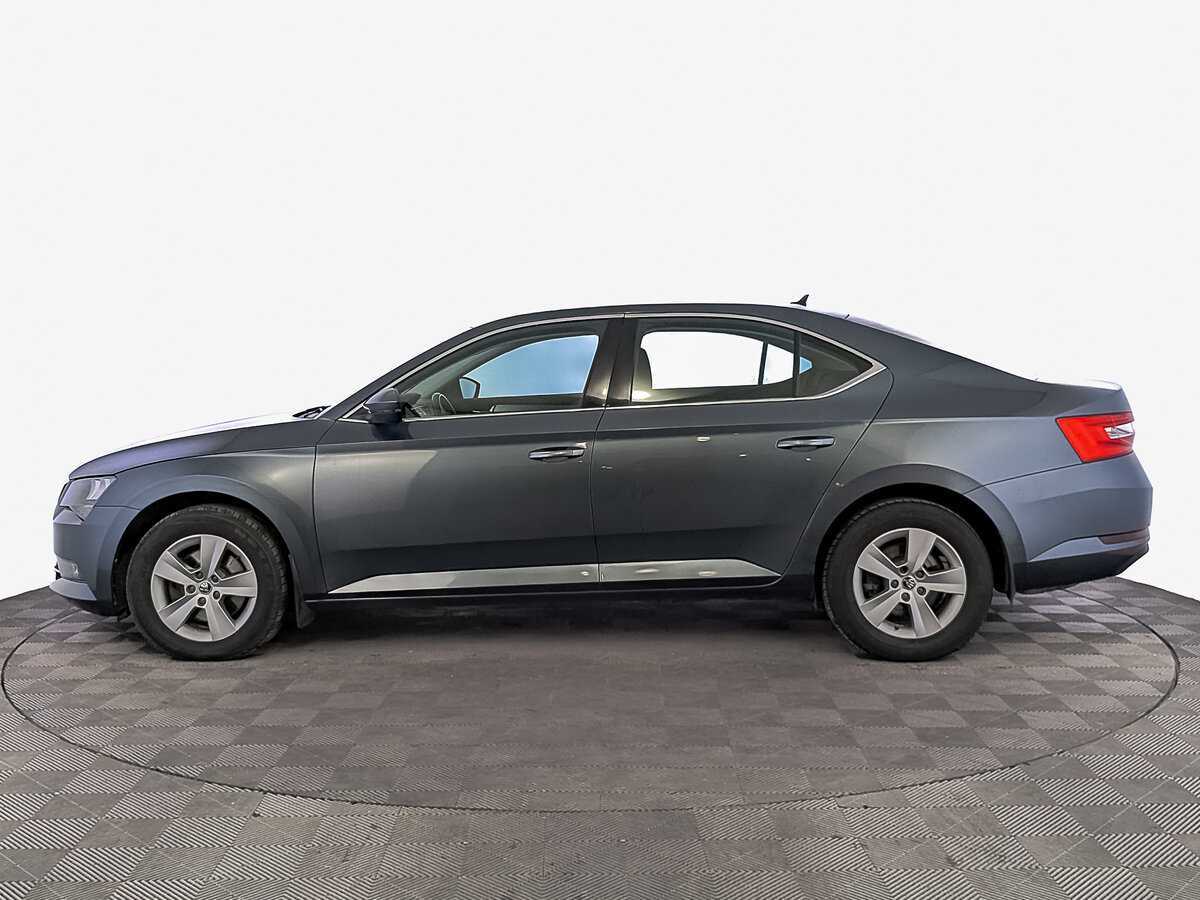 Skoda Superb 2018 года с пробегом. Фото: #7