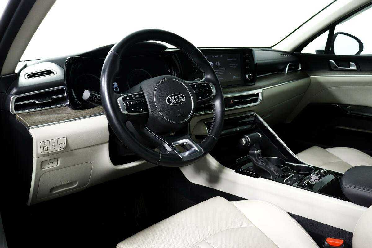 Kia K5 2021 года с пробегом. Фото: #12