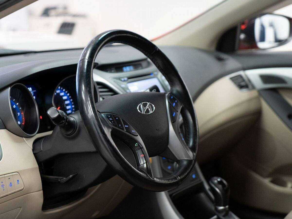 Hyundai Elantra 2014 года с пробегом. Фото: #4