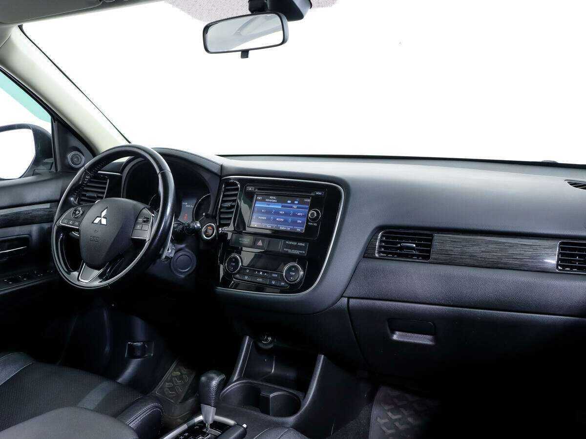 Mitsubishi Outlander 2015 года с пробегом. Фото: #8