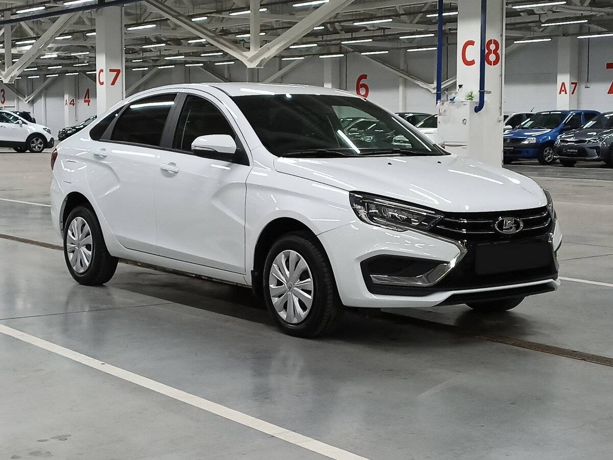 Lada (ВАЗ) Vesta 2023 года с пробегом. Фото: #2