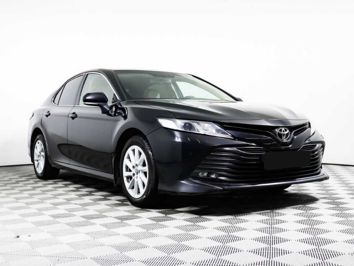 Toyota Camry 2019 года с пробегом. Фото: #2