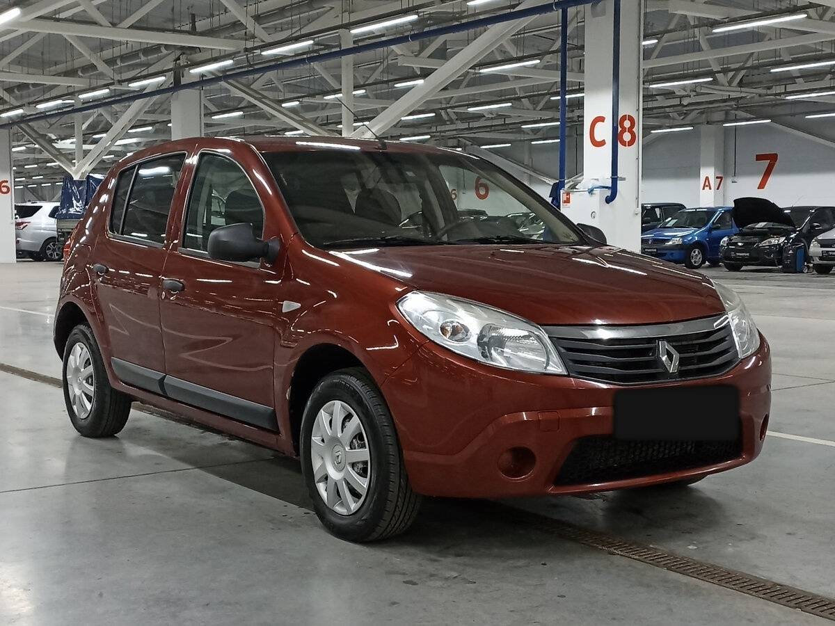 Renault Sandero 2013 года с пробегом. Фото: #2