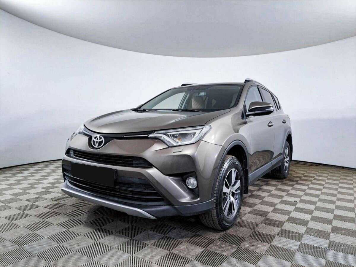 Toyota RAV4 2019 года с пробегом. Посмотреть фото