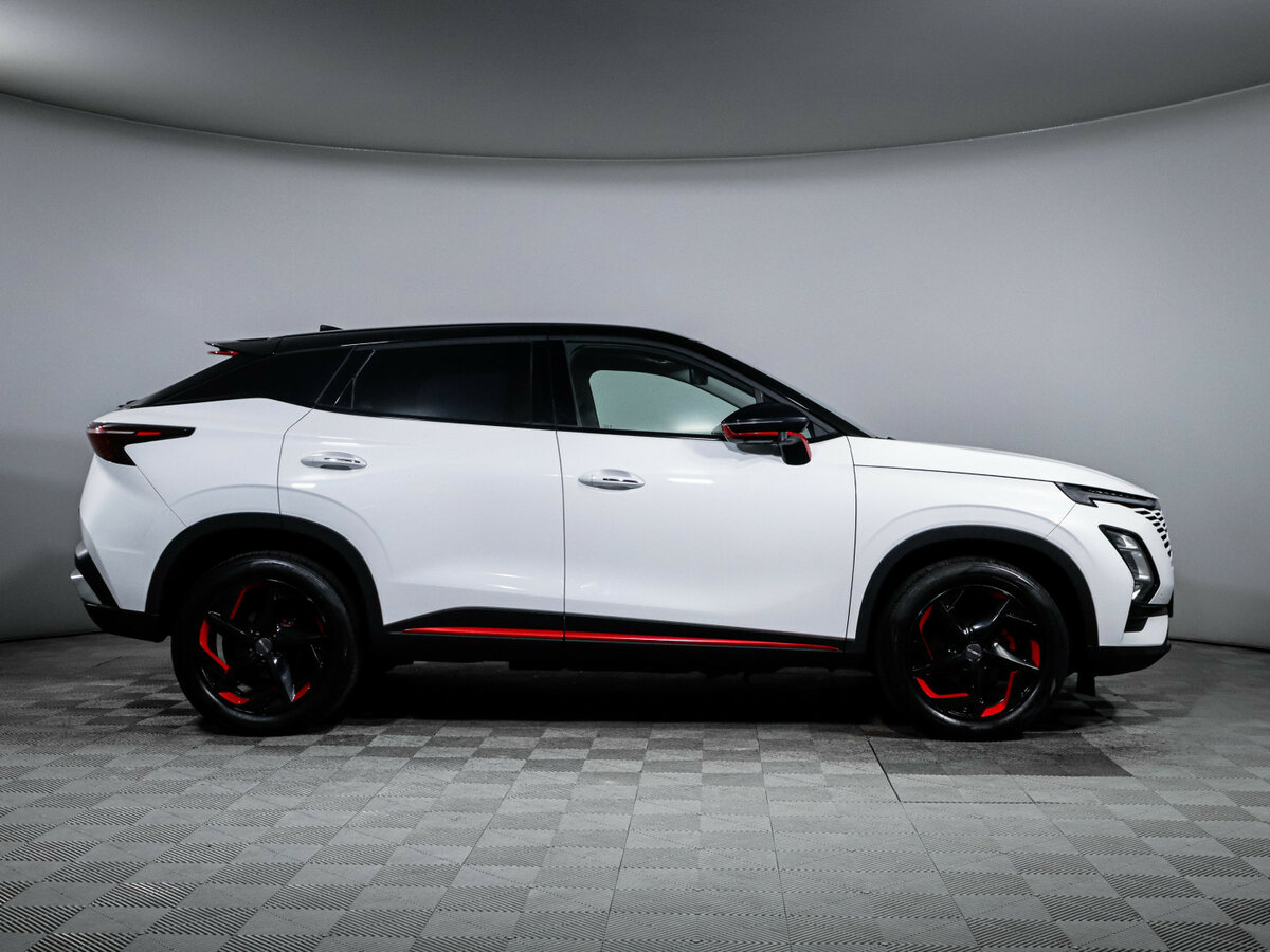 OMODA C5 2022 года с пробегом. Фото: #3