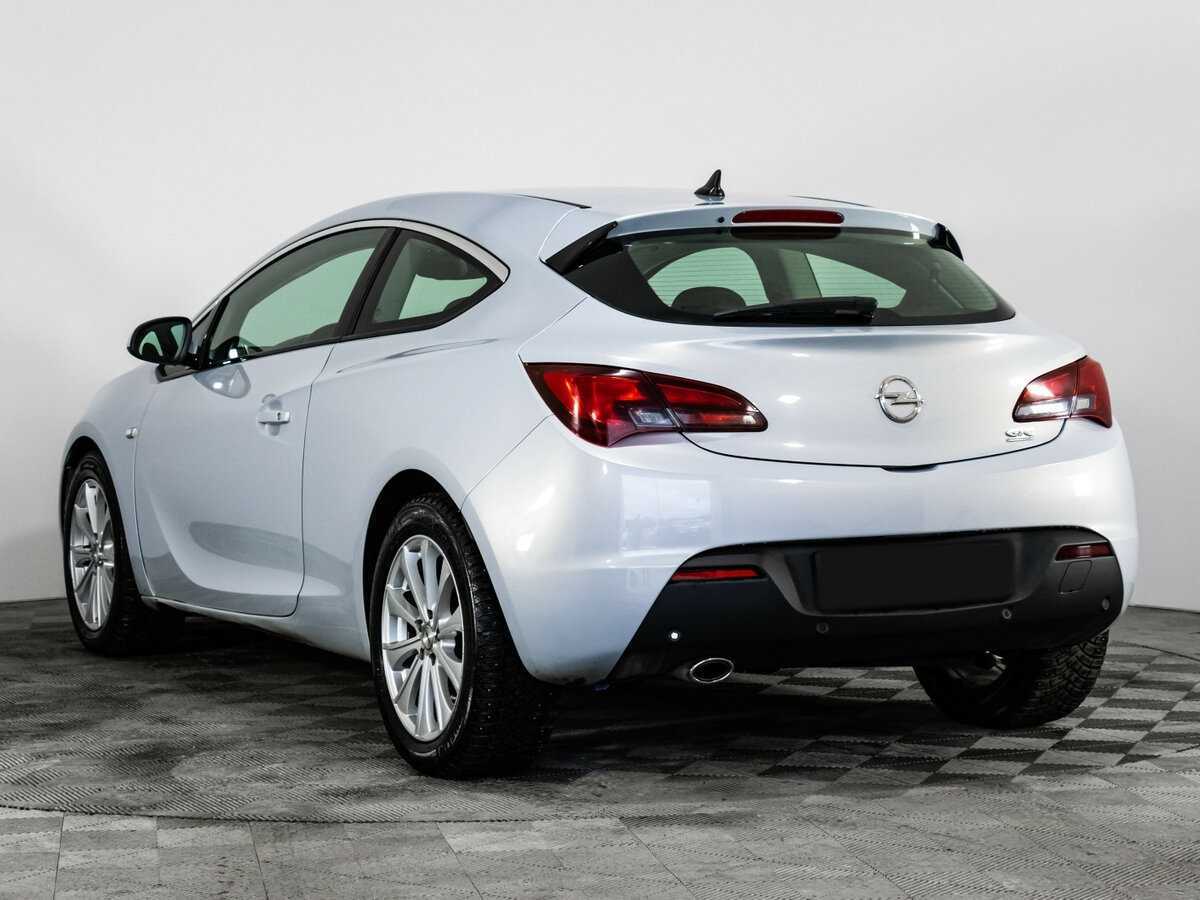 Opel Astra 2012 года с пробегом. Фото: #5