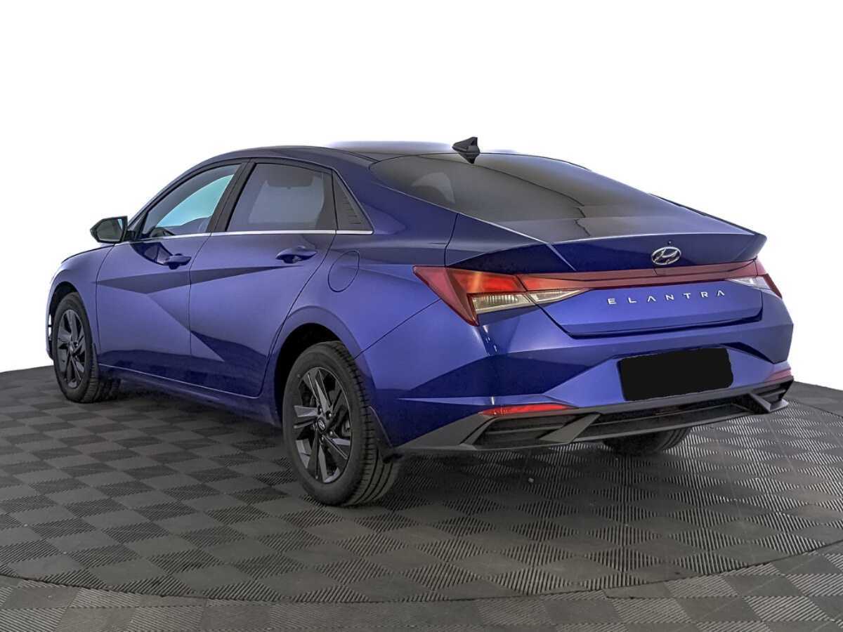Hyundai Elantra 2021 года с пробегом. Фото: #6