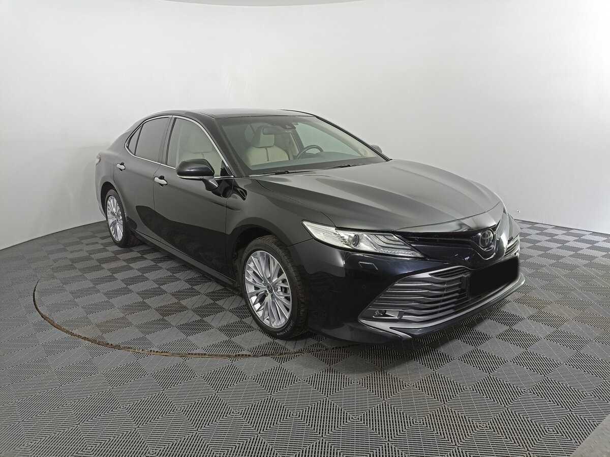 Toyota Camry 2020 года с пробегом. Фото: #2