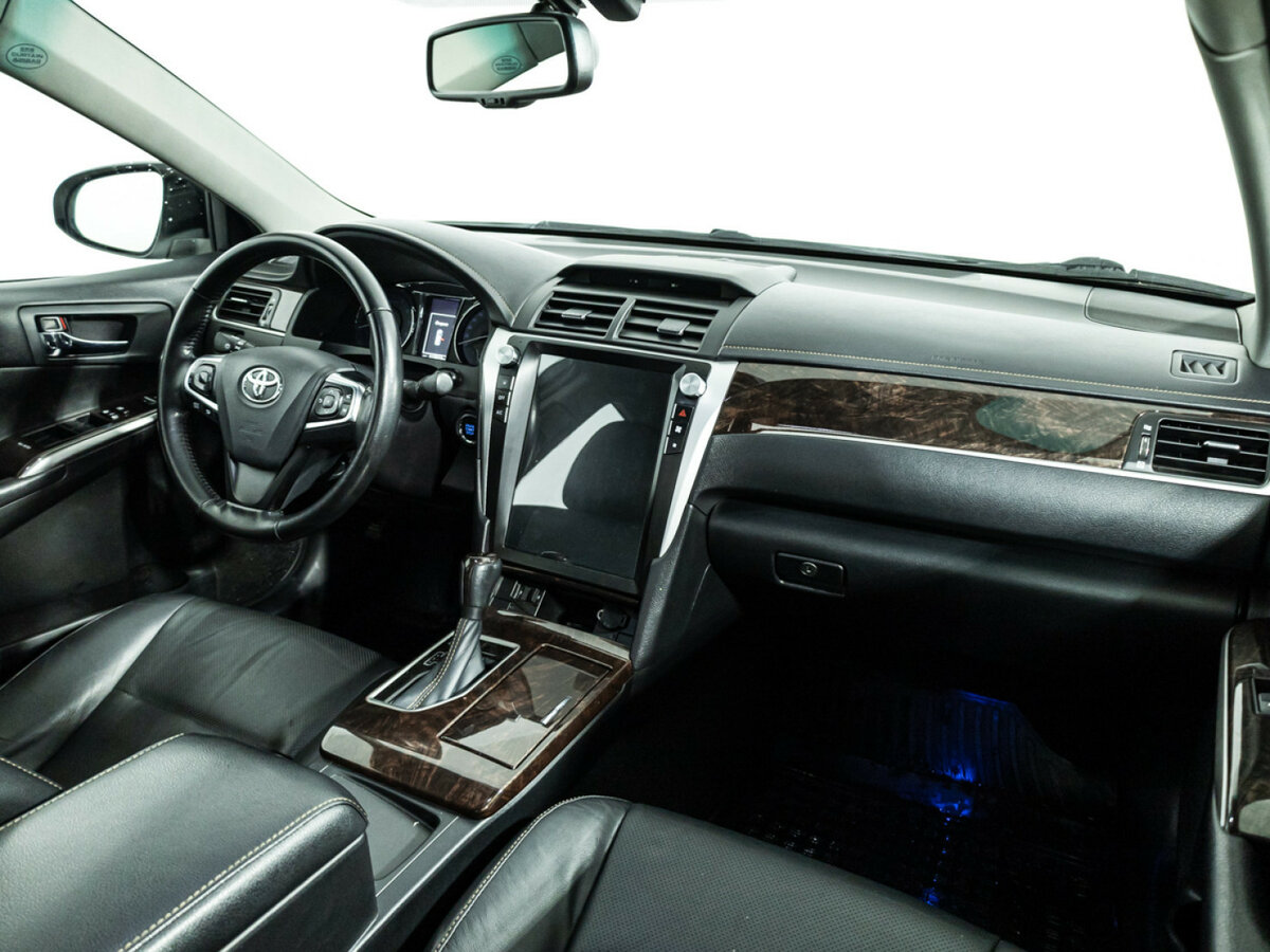 Toyota Camry 2017 года с пробегом. Фото: #8