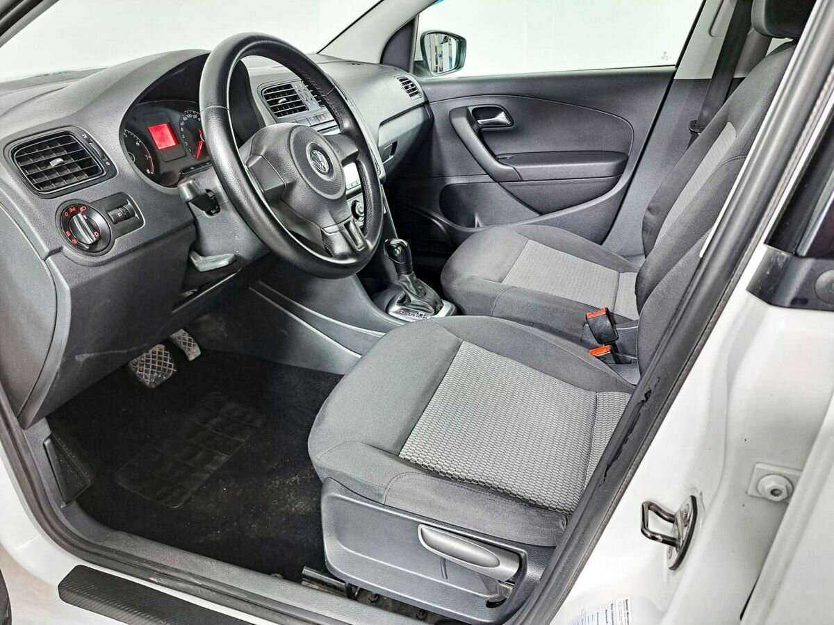 Volkswagen Polo 2012 года с пробегом. Фото: #12