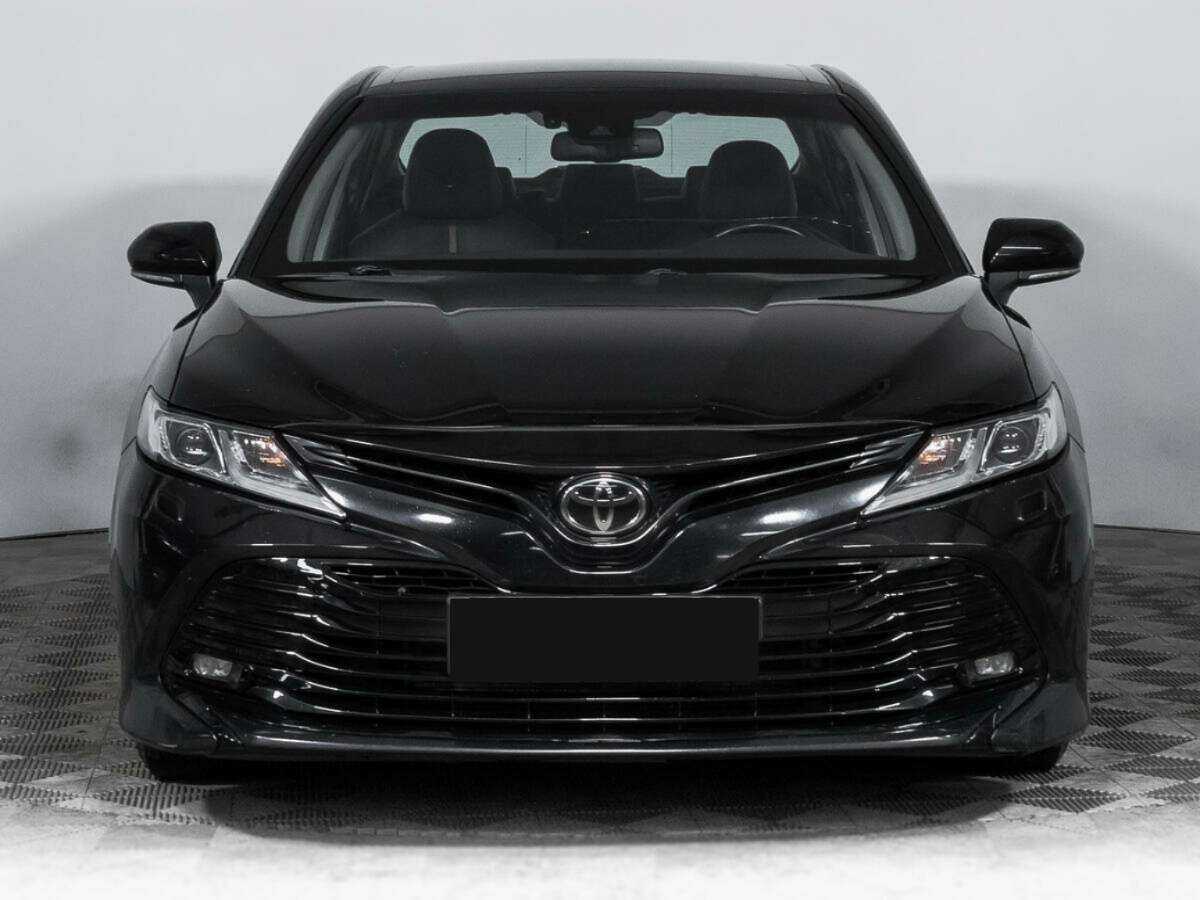 Toyota Camry 2021 года с пробегом. Фото: #1