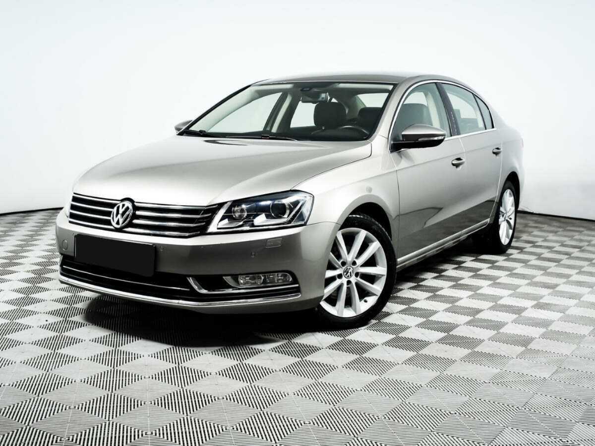 Volkswagen Passat 2012 года с пробегом. Фото: #0