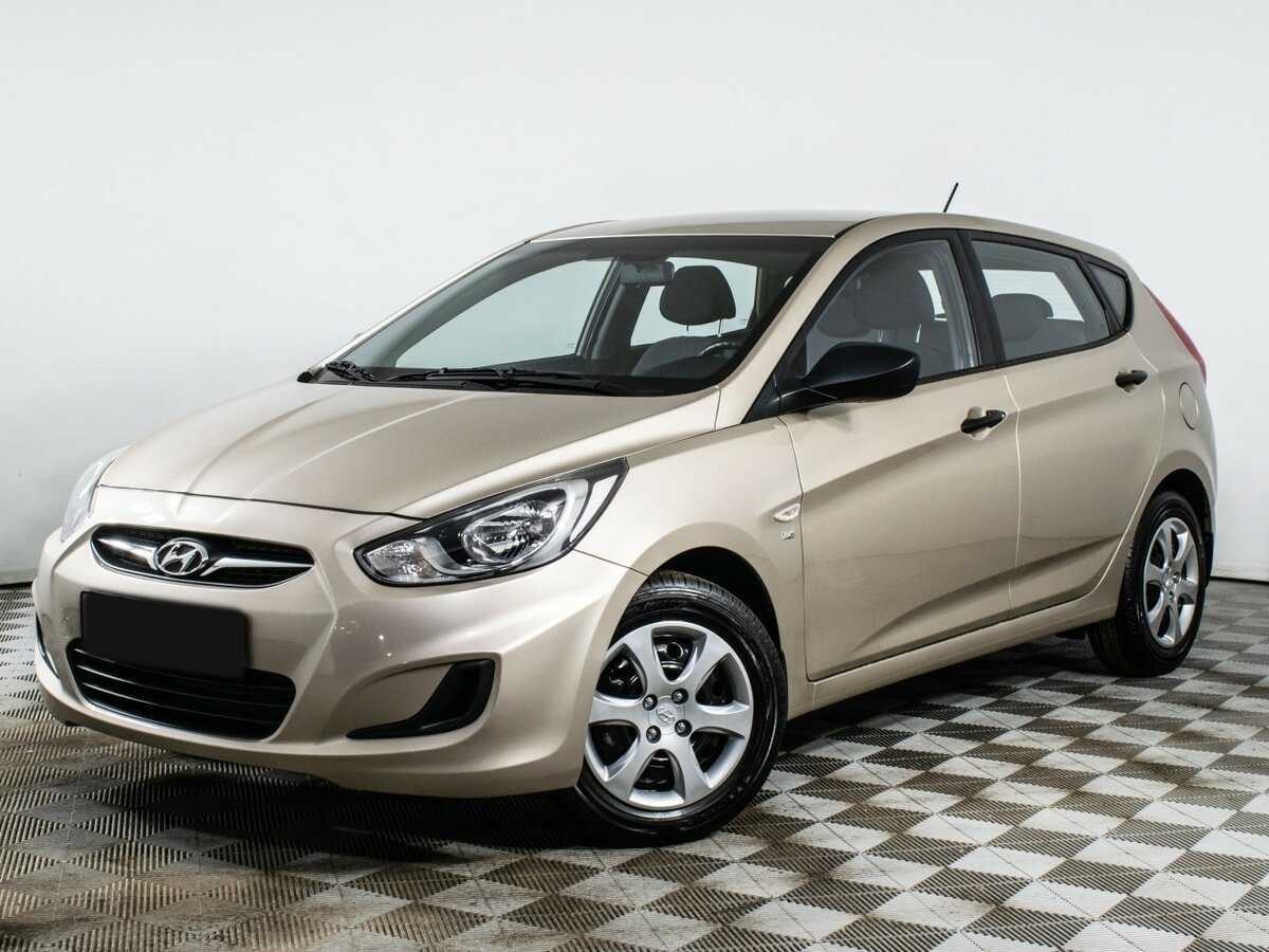 Hyundai Solaris 2013 года с пробегом. Посмотреть фото