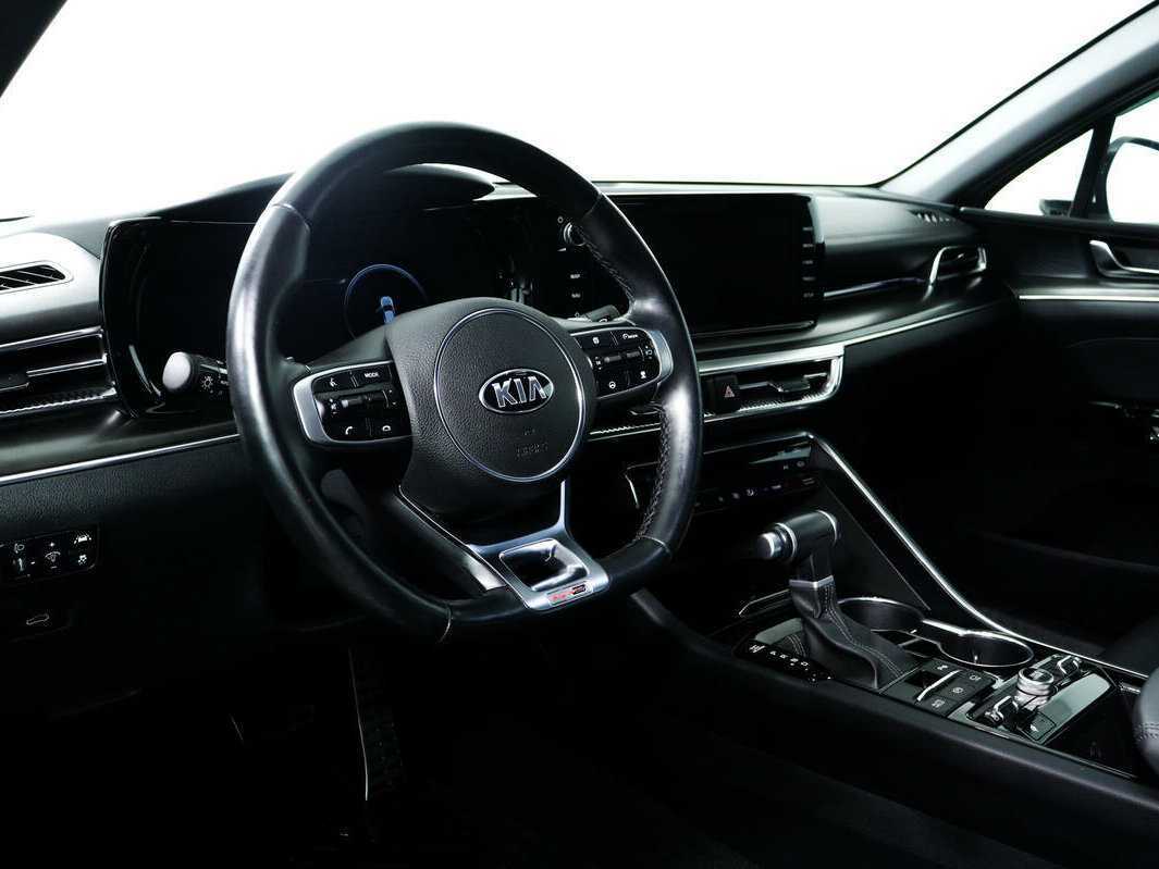 Kia K5 2021 года с пробегом. Фото: #11