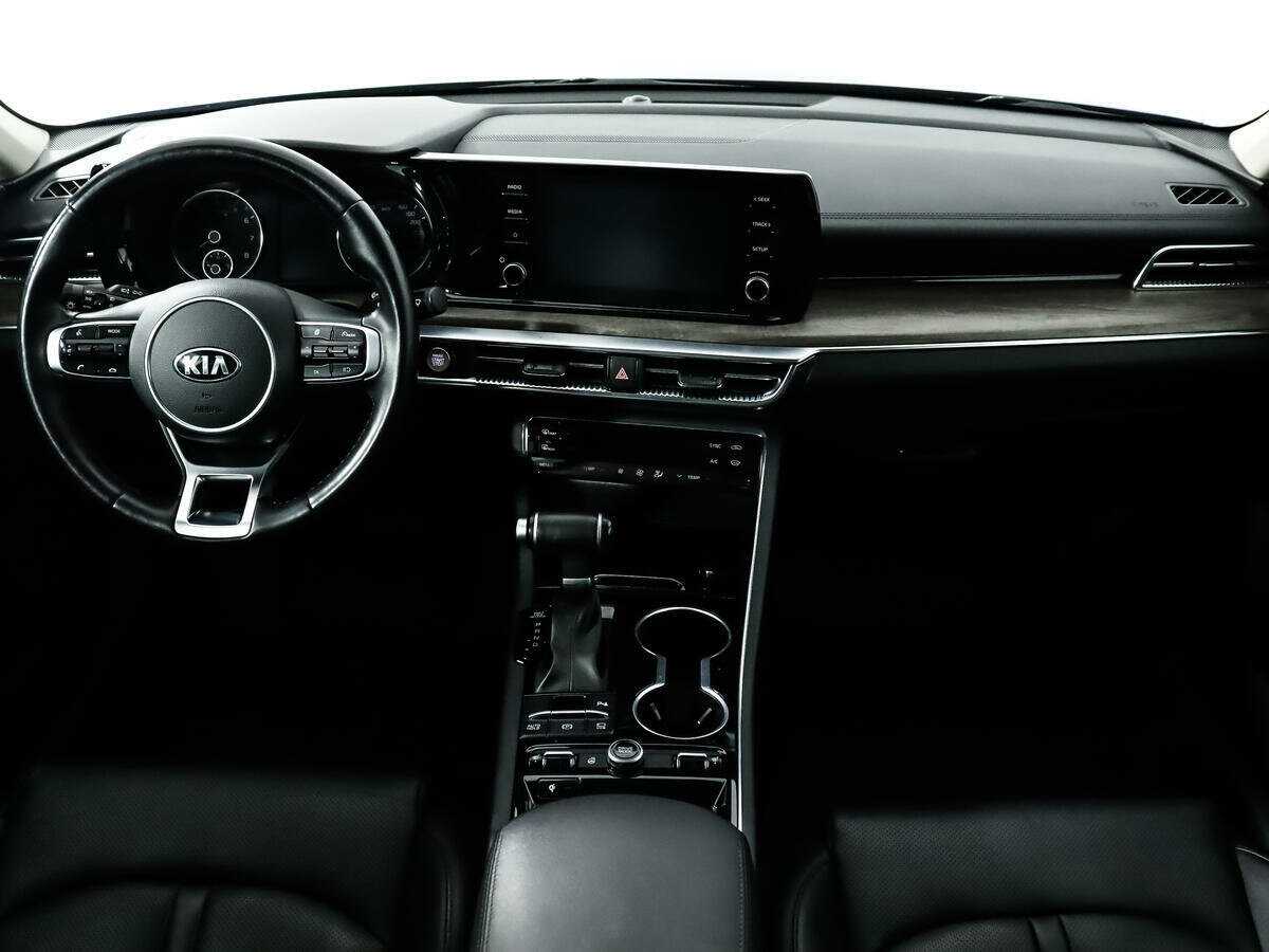 Kia K5 2020 года с пробегом. Фото: #11