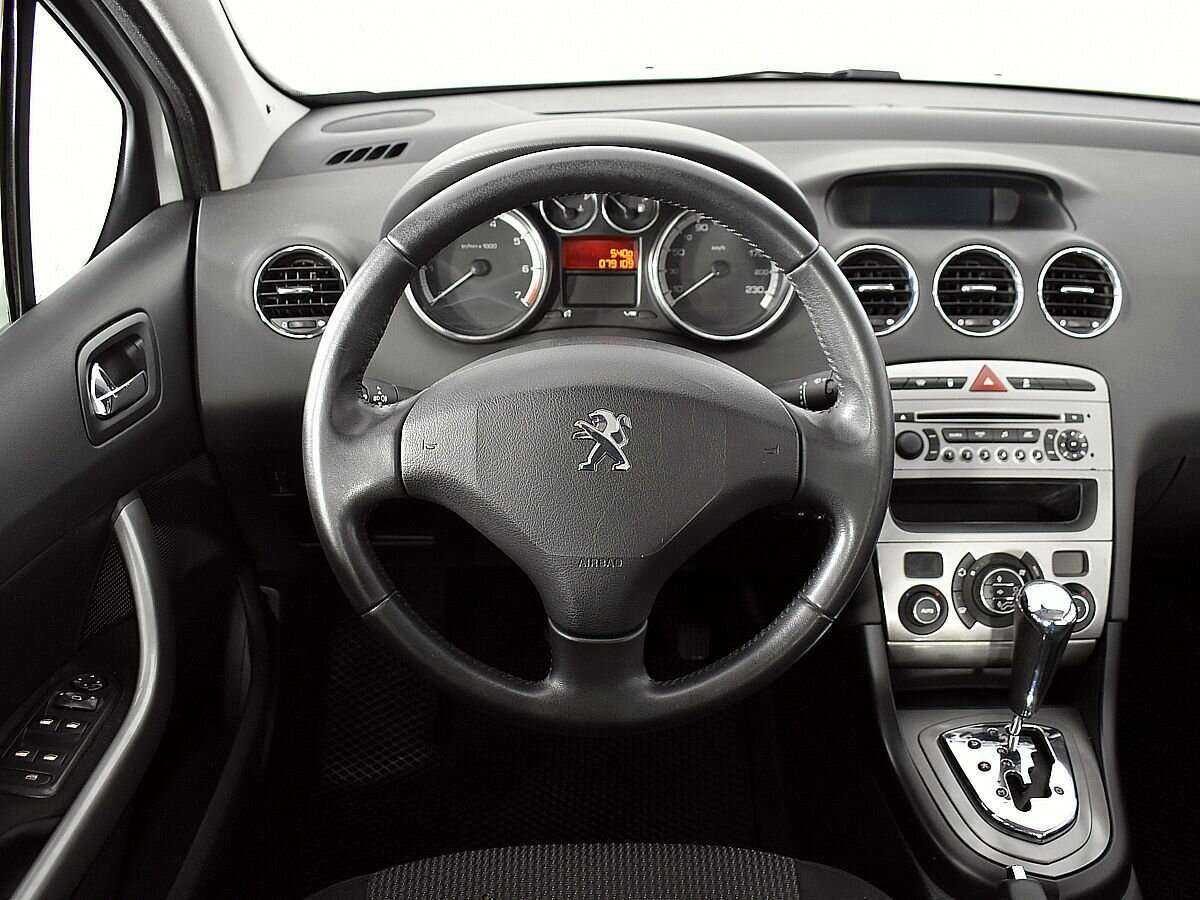Peugeot 408 2013 года с пробегом. Фото: #10