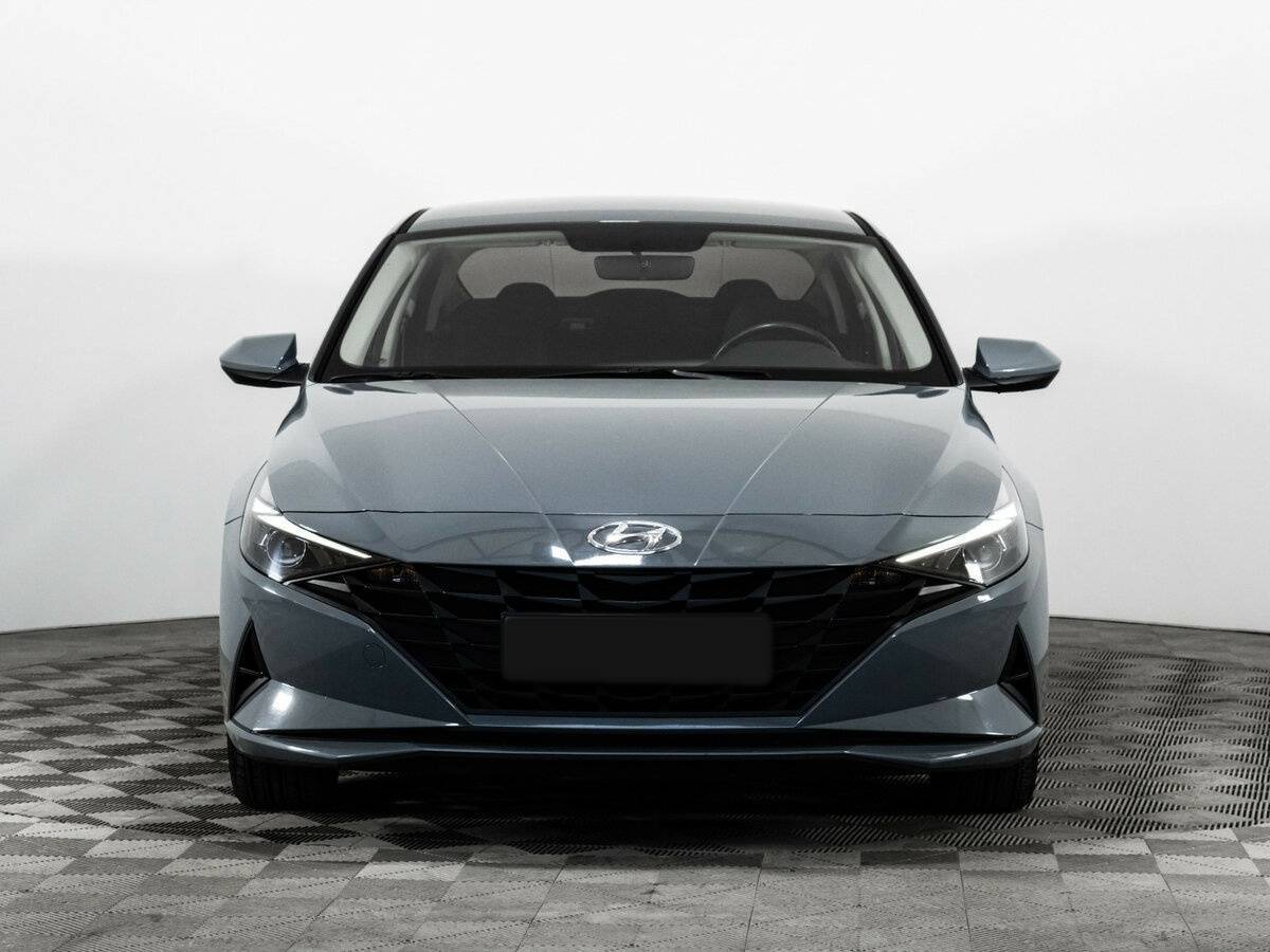 Hyundai Elantra 2021 года с пробегом. Фото: #3