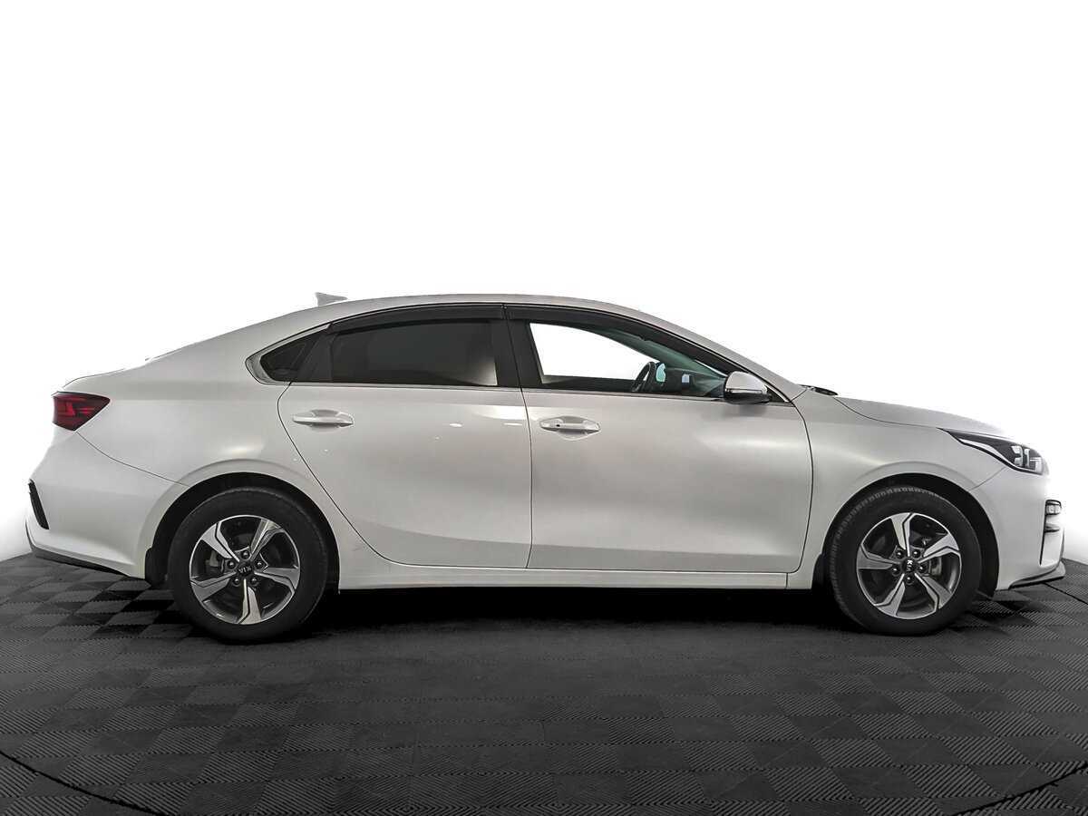 Kia Cerato 2021 года с пробегом. Фото: #3