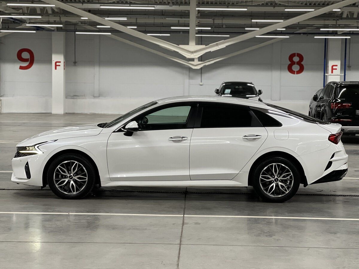 Kia K5 2022 года с пробегом. Фото: #7