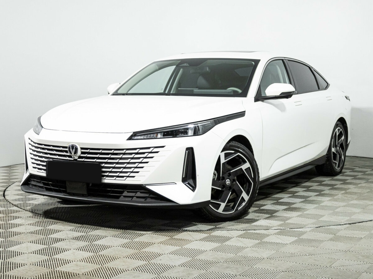 Changan Lamore 2023 года с пробегом. Фото: #0