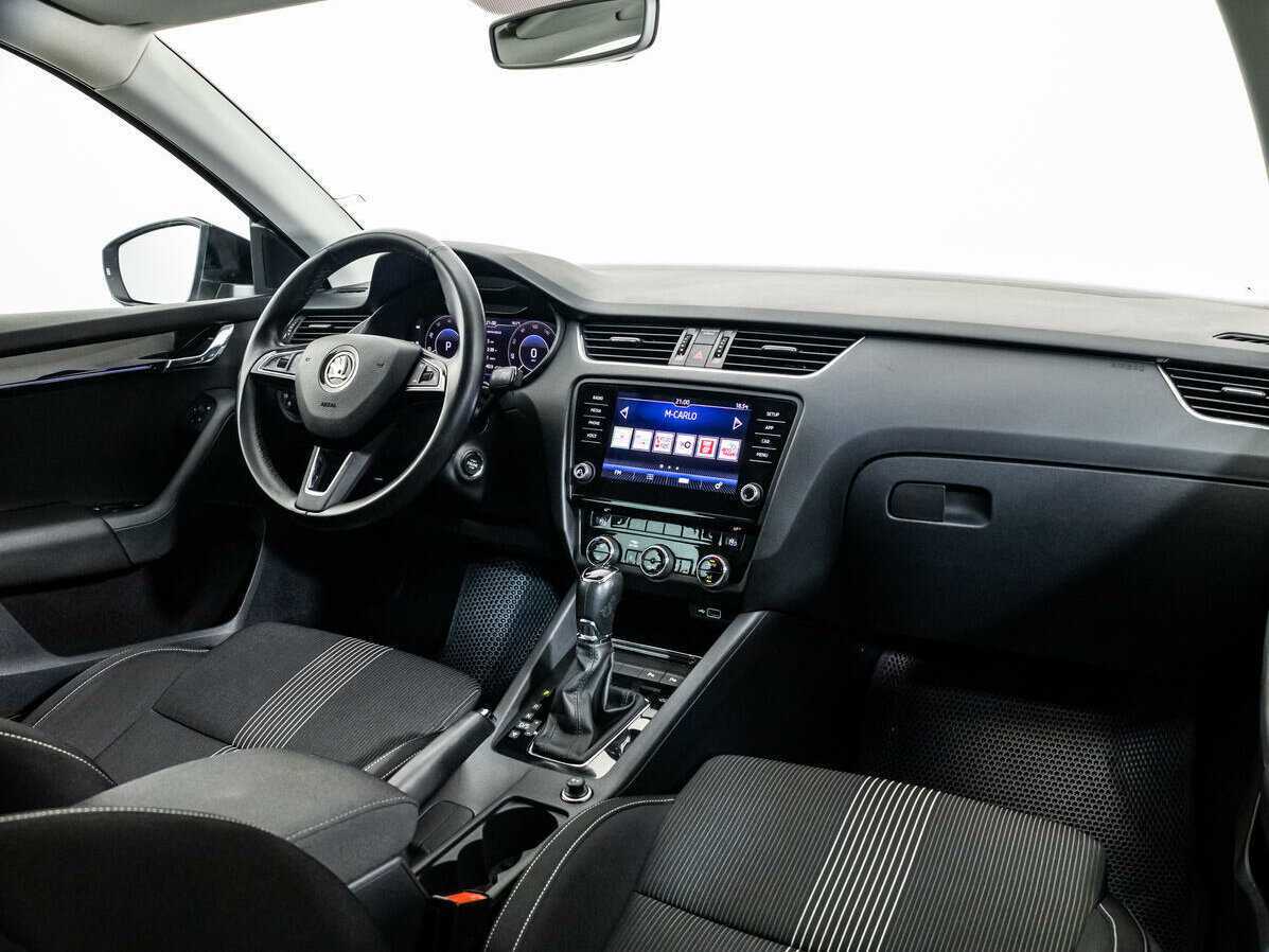 Skoda Octavia 2018 года с пробегом. Фото: #8