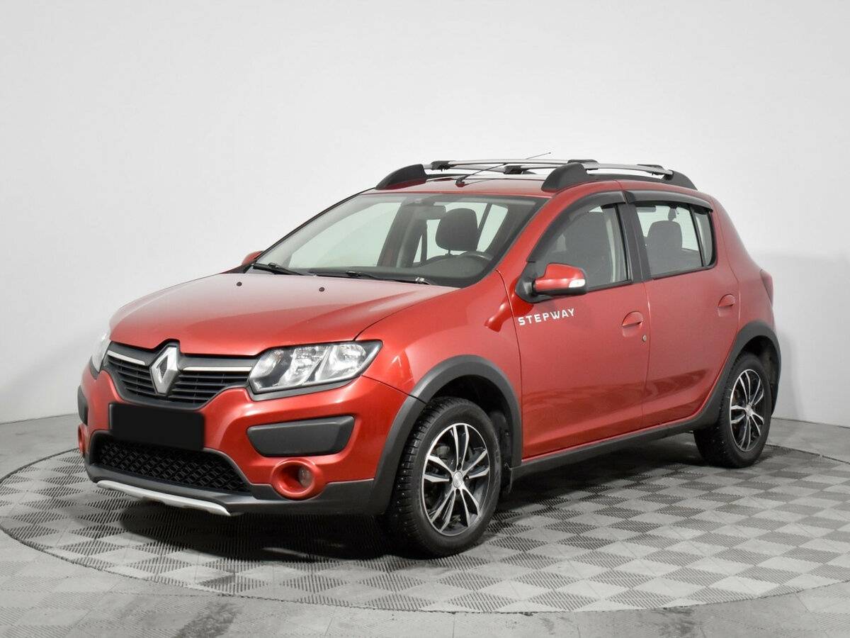 Renault Sandero 2016 года с пробегом. Посмотреть фото