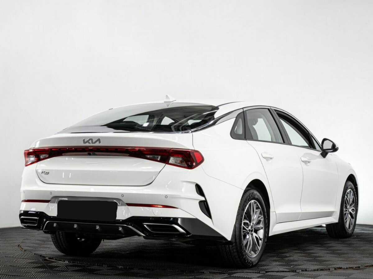 Kia K5 2022 года с пробегом. Фото: #3
