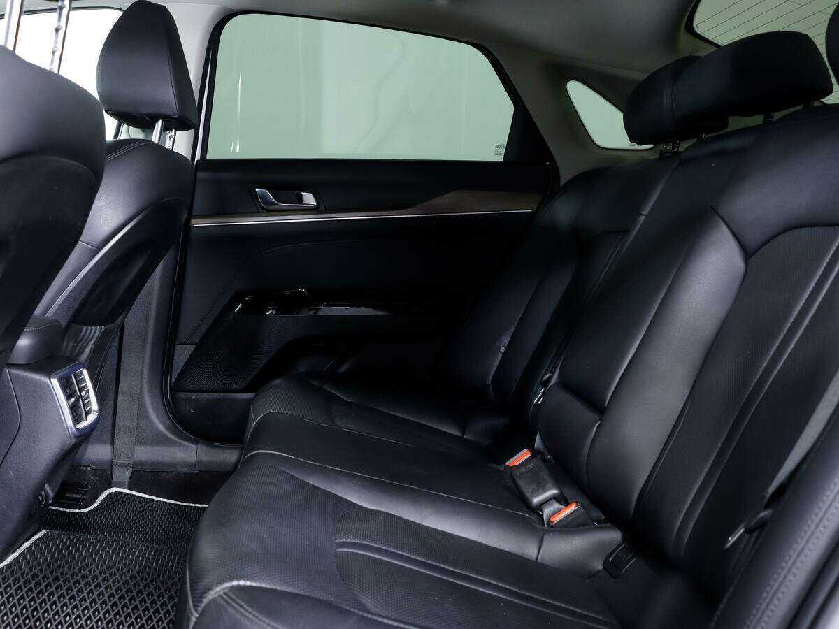 Kia K5 2020 года с пробегом. Фото: #8