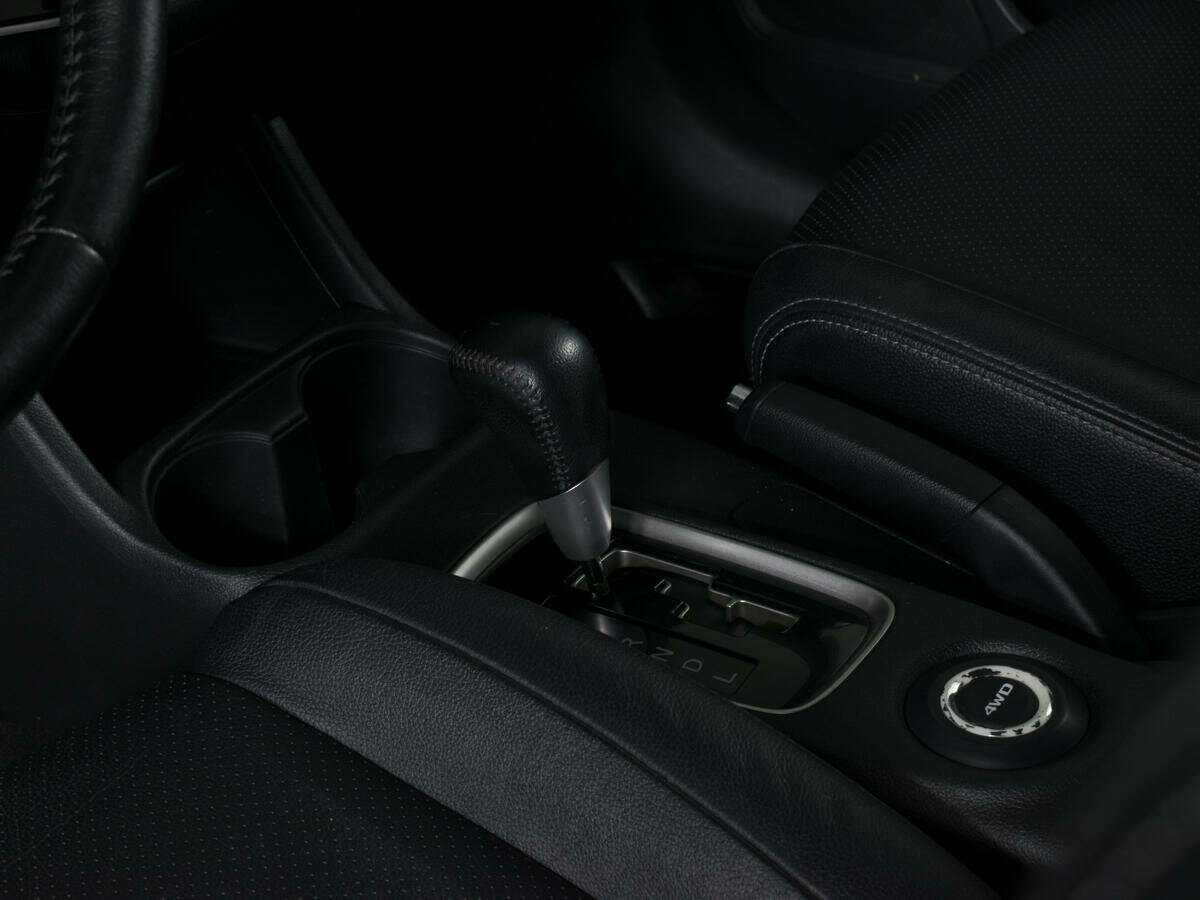 Mitsubishi Outlander 2012 года с пробегом. Фото: #14