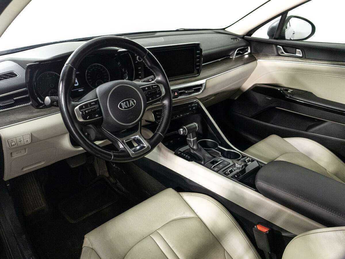 Kia K5 2021 года с пробегом. Фото: #12