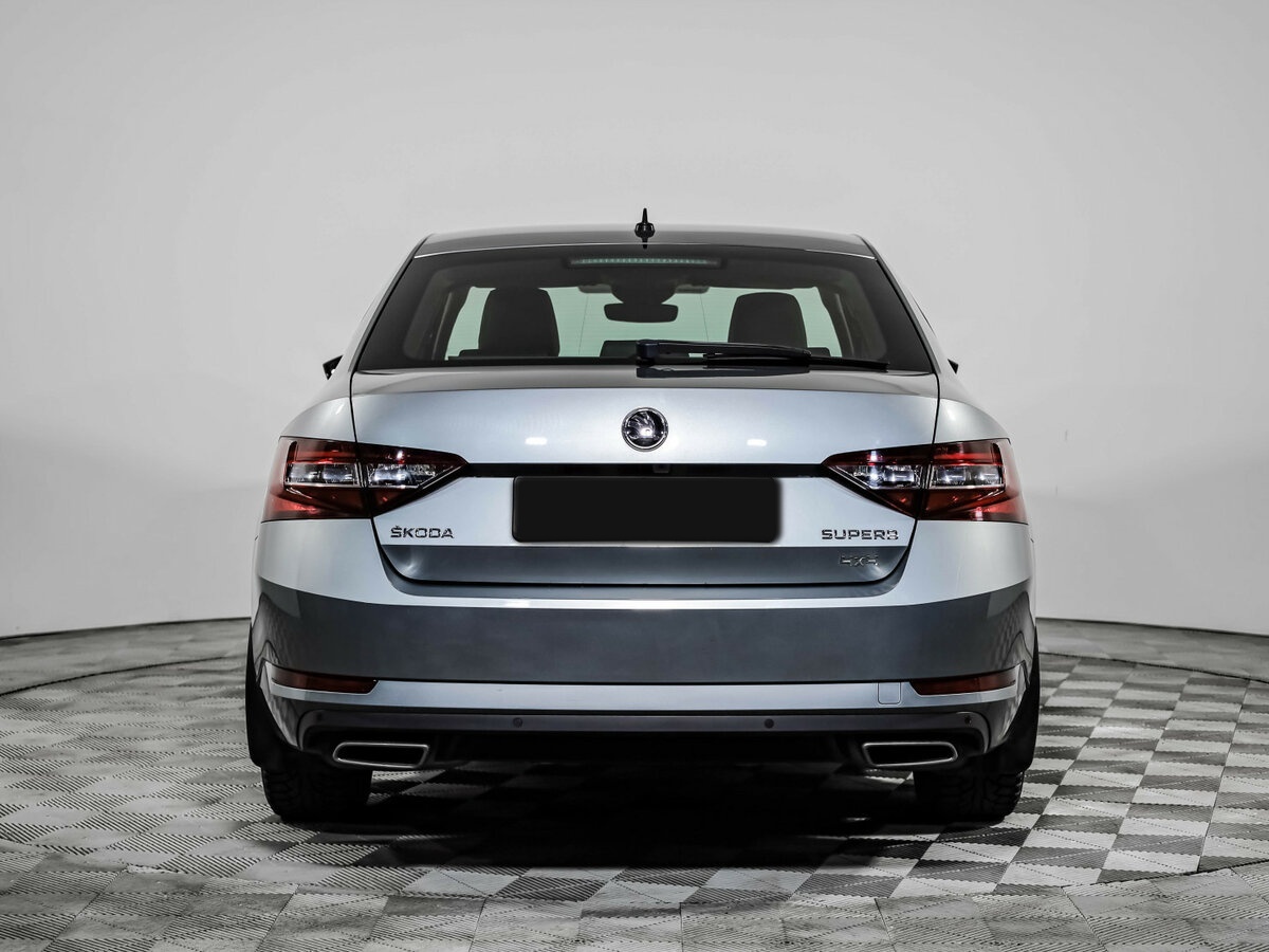 Skoda Superb 2016 года с пробегом. Фото: #3