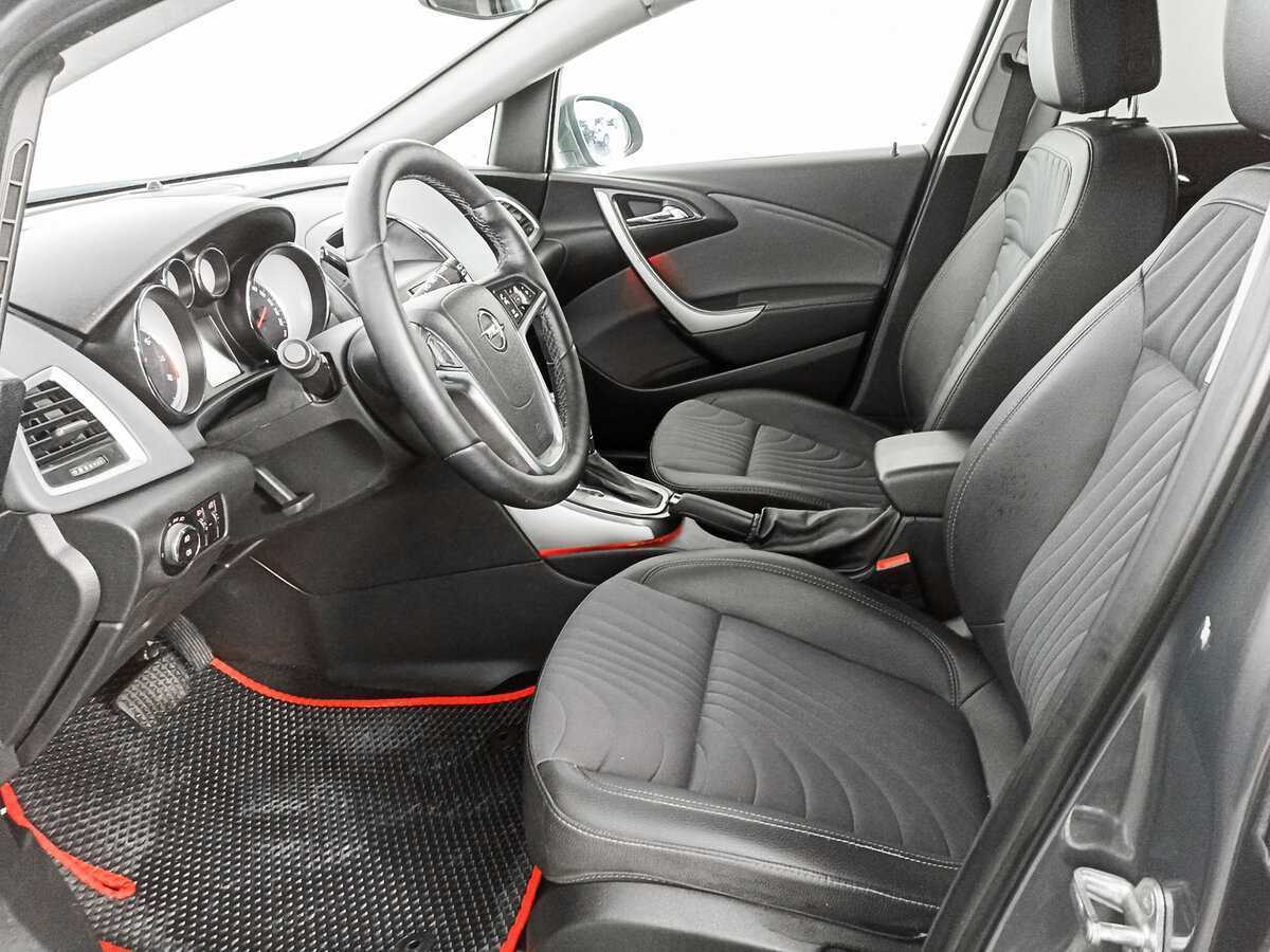 Opel Astra 2013 года с пробегом. Фото: #13