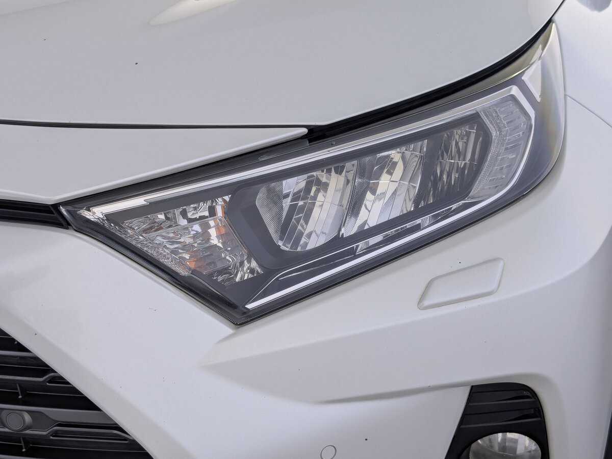 Toyota RAV4 2019 года с пробегом. Фото: #10