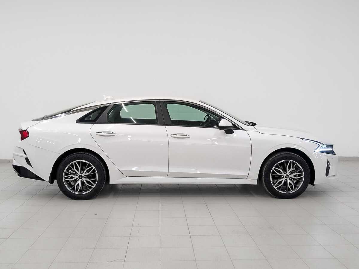 Kia K5 2022 года с пробегом. Фото: #3