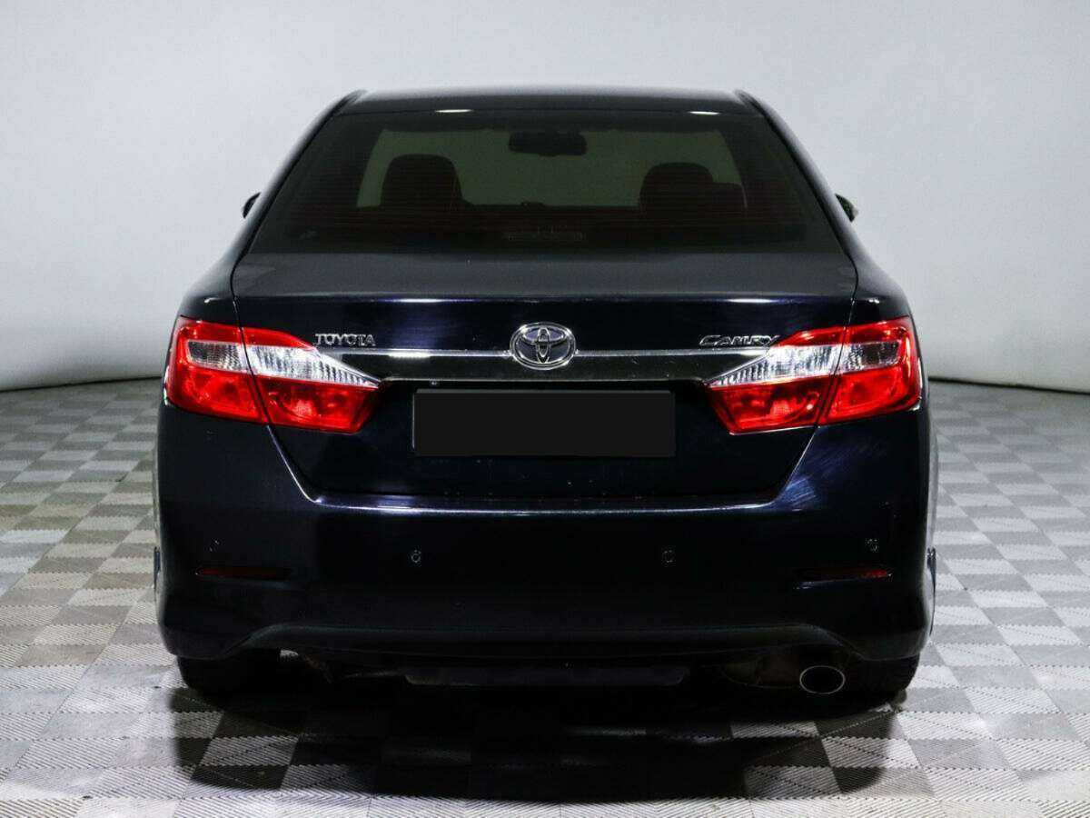 Toyota Camry 2012 года с пробегом. Фото: #4