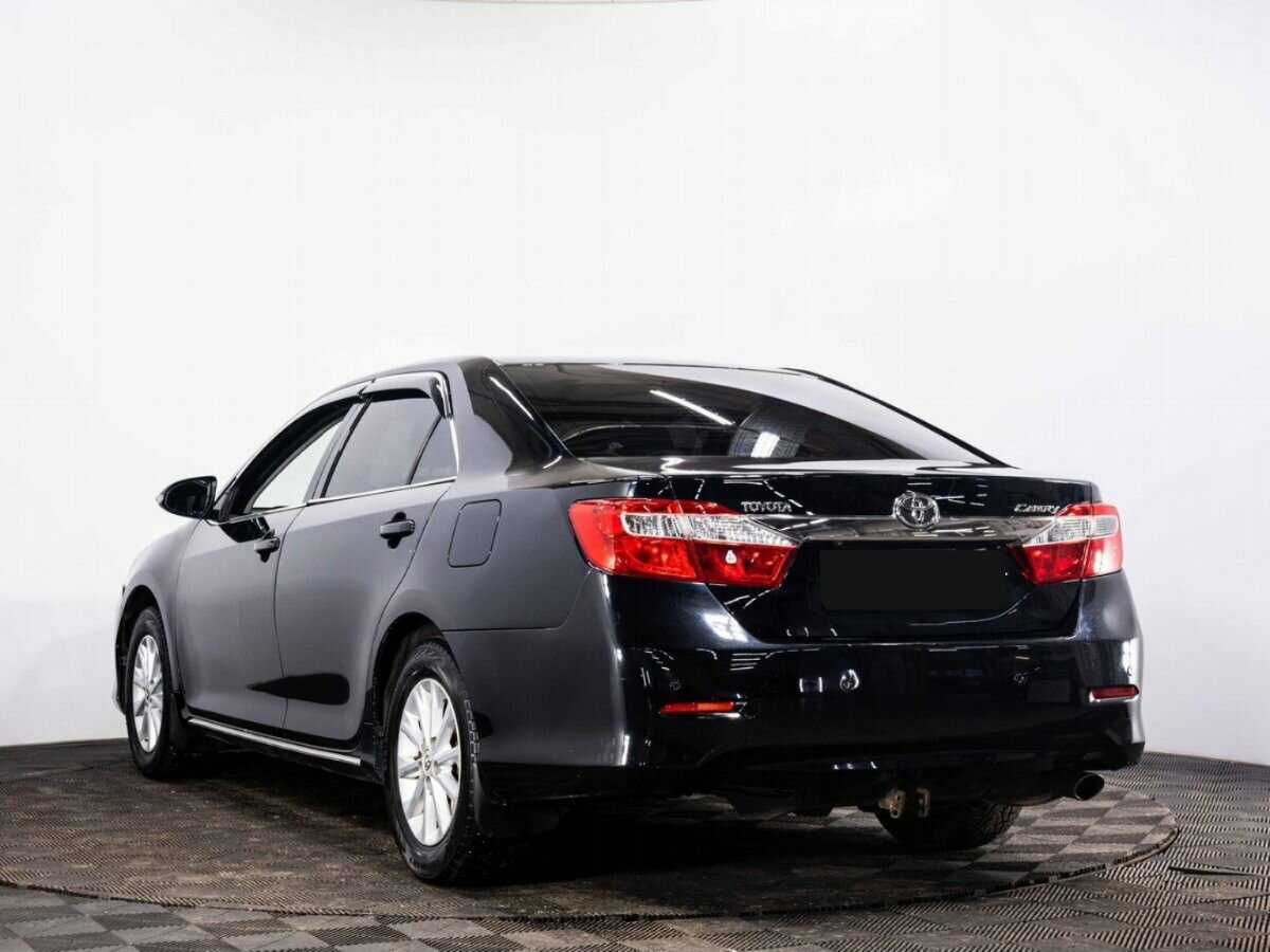 Toyota Camry 2012 года с пробегом. Фото: #3
