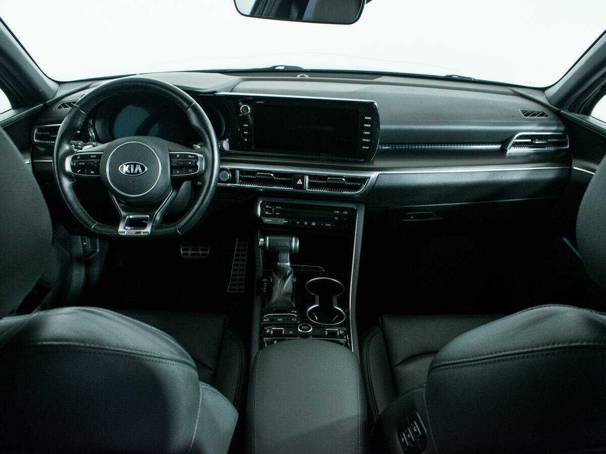 Kia K5 2020 года с пробегом. Фото: #11