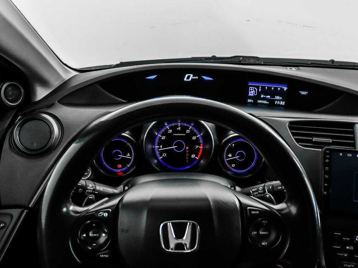 Honda Civic 2012 года с пробегом. Фото: #15
