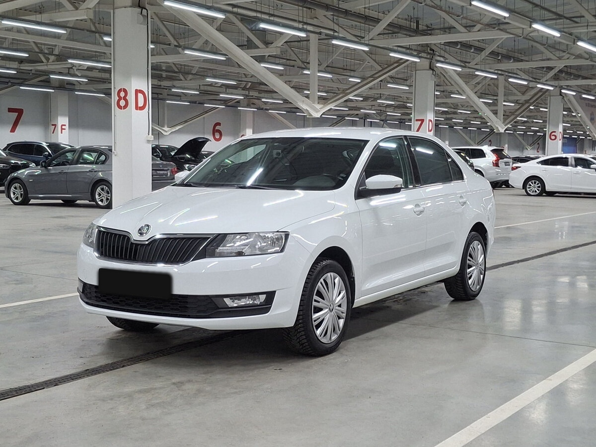 Skoda Rapid 2018 года с пробегом. Посмотреть фото