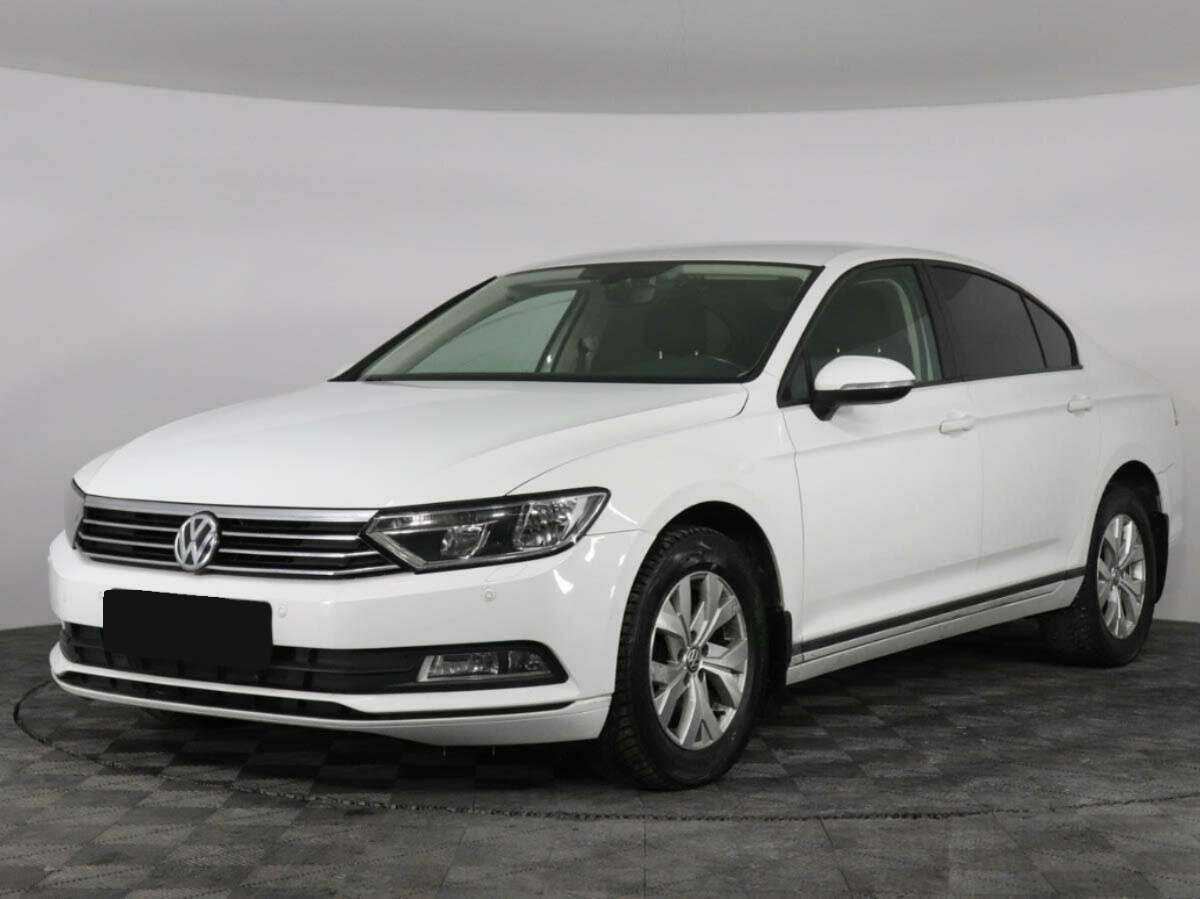 Volkswagen Passat 2016 года с пробегом. Посмотреть фото