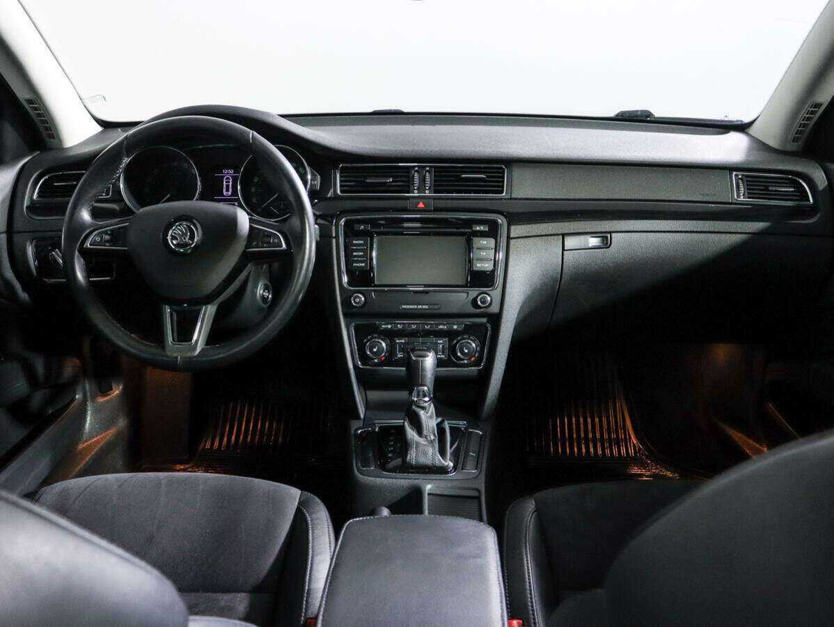 Skoda Superb 2013 года с пробегом. Фото: #11