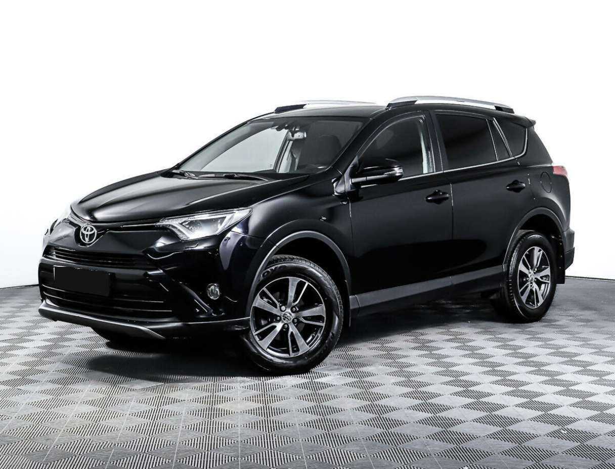 Toyota RAV4 2017 года с пробегом. Посмотреть фото