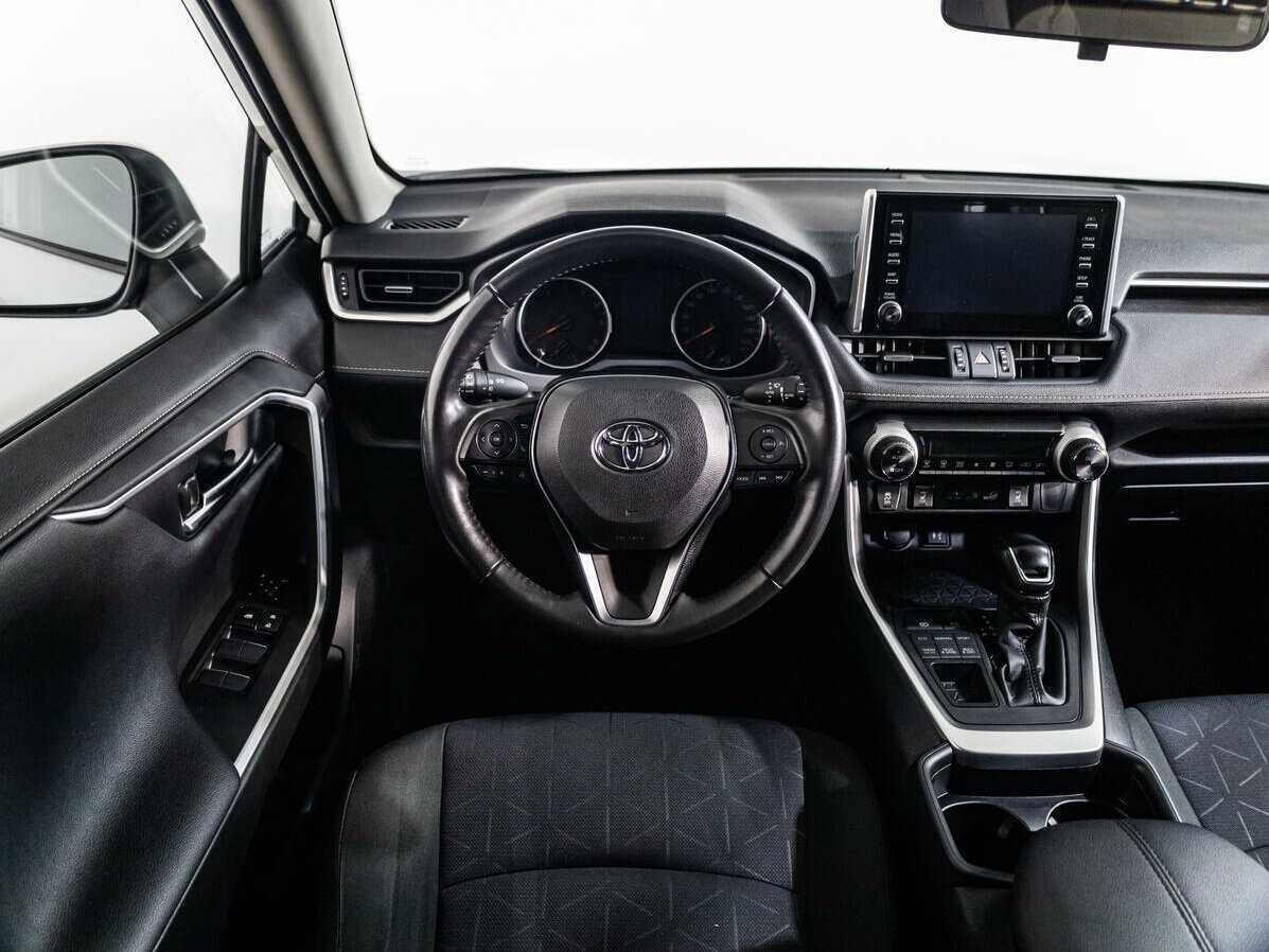 Toyota RAV4 2020 года с пробегом. Фото: #12