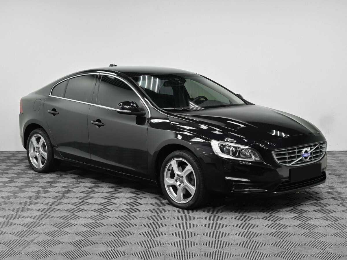 Volvo S60 2013 года с пробегом. Фото: #2