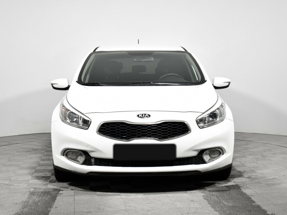 Kia Ceed 2013 года с пробегом. Фото: #1