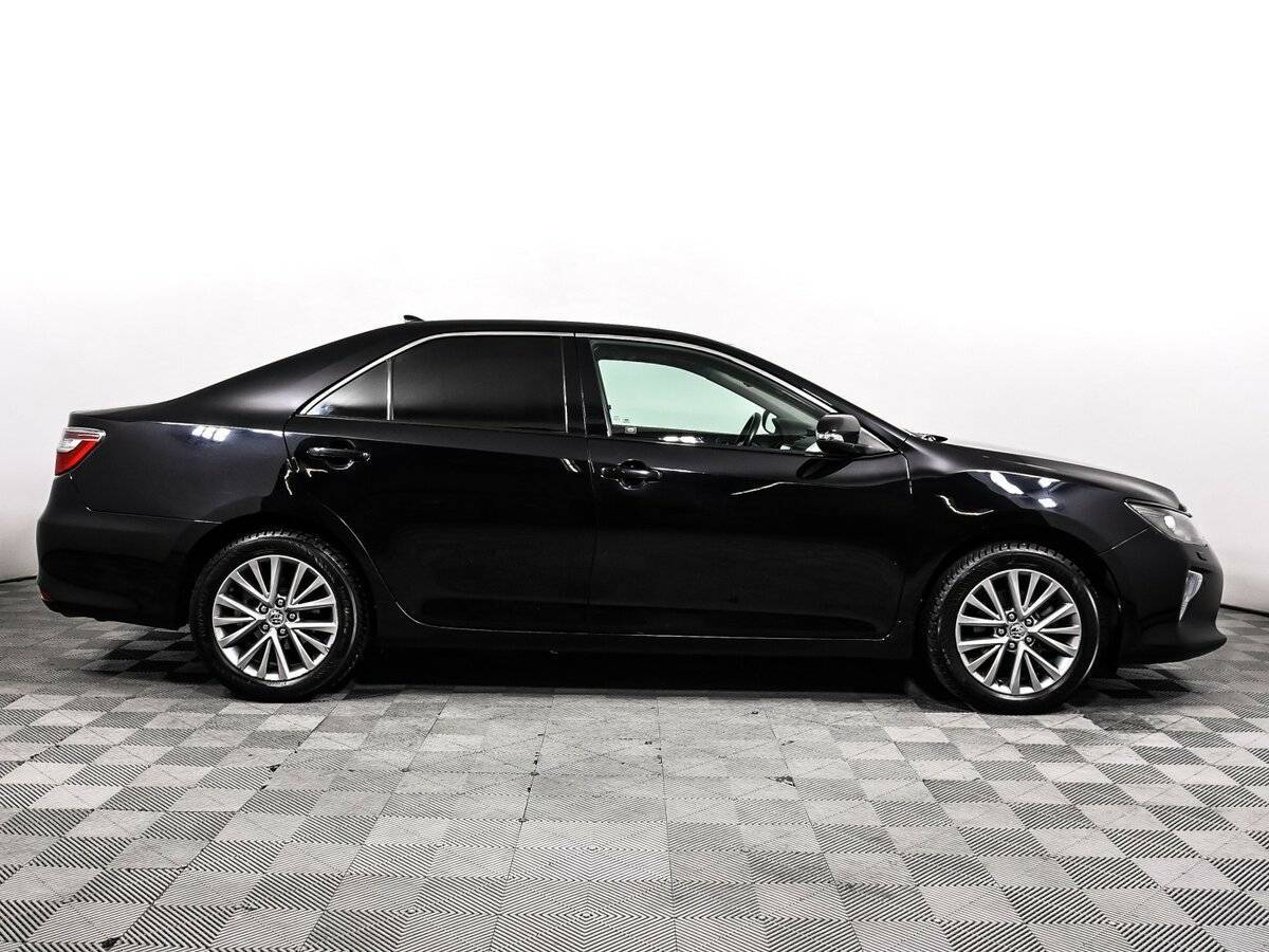 Toyota Camry 2017 года с пробегом. Фото: #3