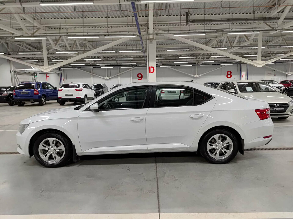Skoda Superb 2016 года с пробегом. Фото: #7