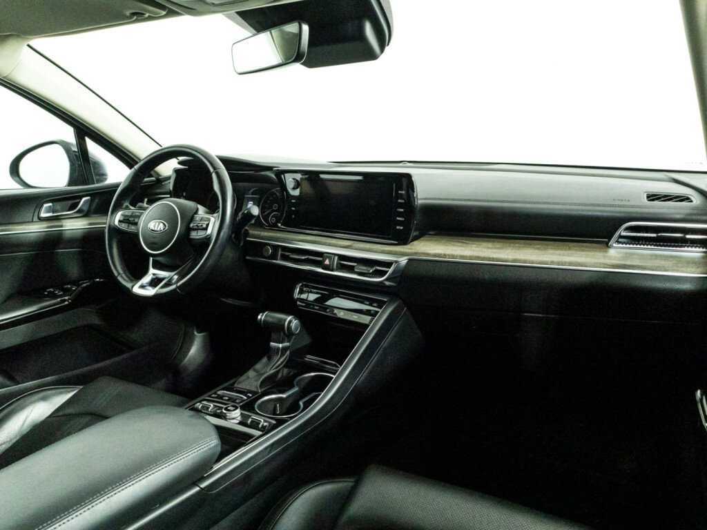 Kia K5 2021 года с пробегом. Фото: #8