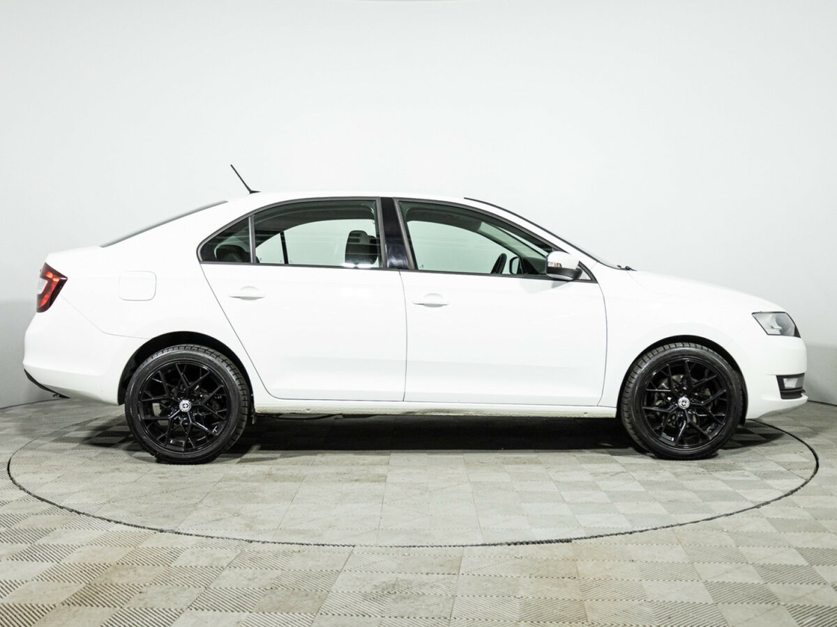 Skoda Rapid 2019 года с пробегом. Фото: #3