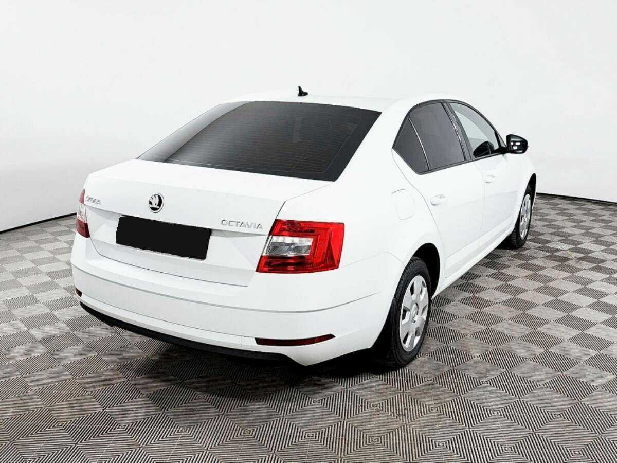 Skoda Octavia 2019 года с пробегом. Фото: #4